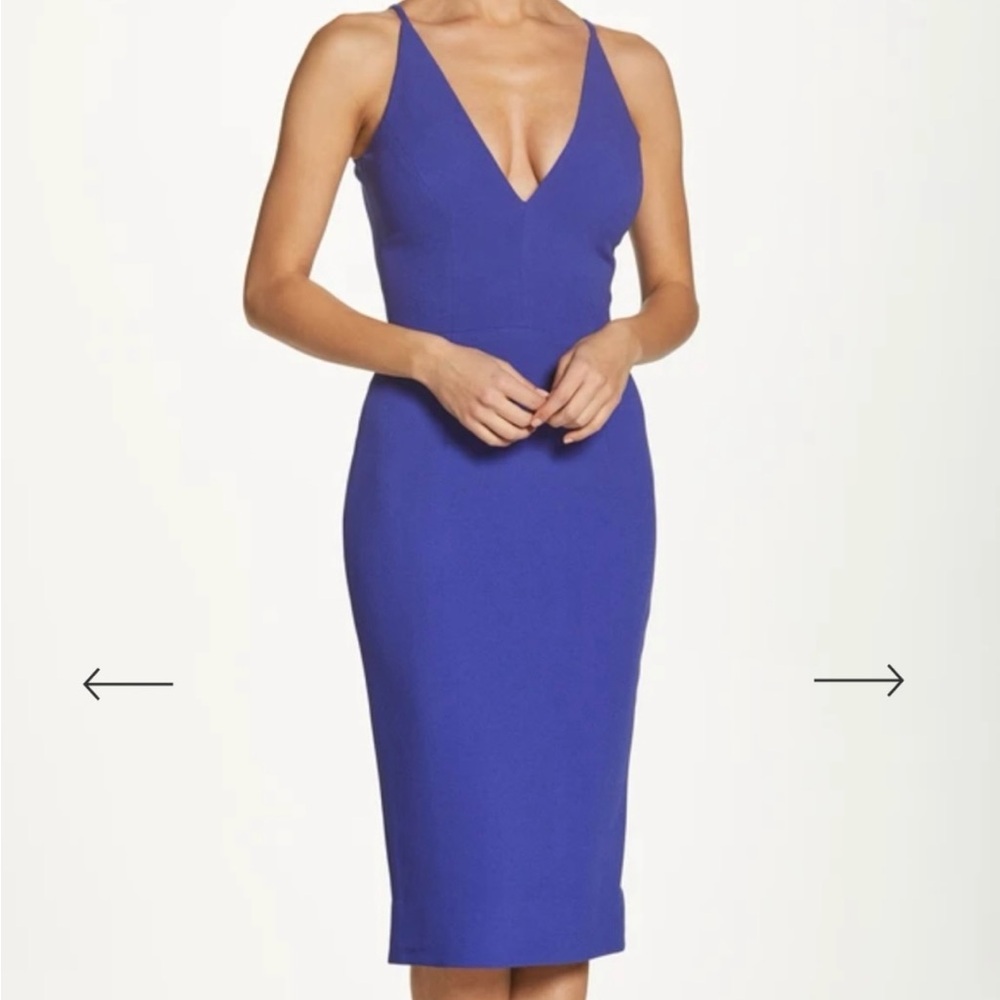 Dress the population lyla plunge crepe midi dress